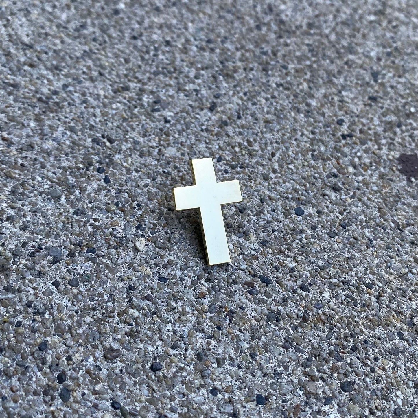 Cross (gold)